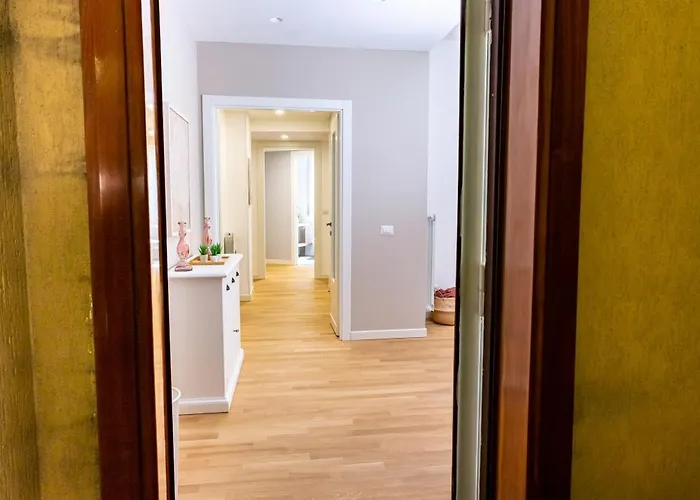 Noh Spacious Modern For 8 With 3 Bdr 2 Bathrooms
