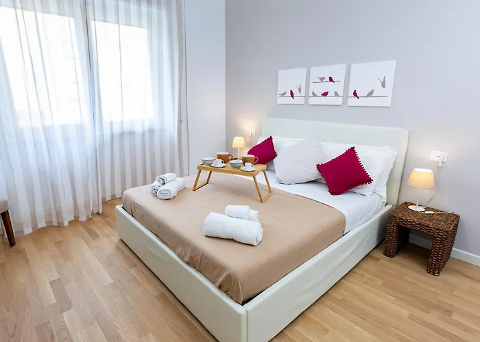 Noh Spacious Modern For 8 With 3 Bdr 2 Bathrooms Rom