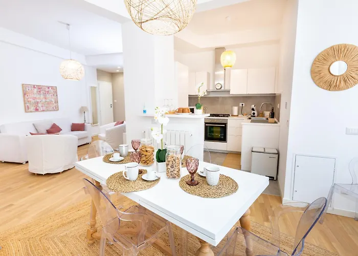 Noh Spacious Modern For 8 With 3 Bdr 2 Bathrooms * Rom