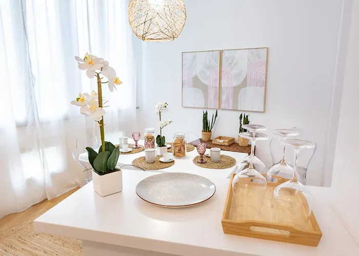 Noh Spacious Modern For 8 With 3 Bdr 2 Bathrooms Rom
