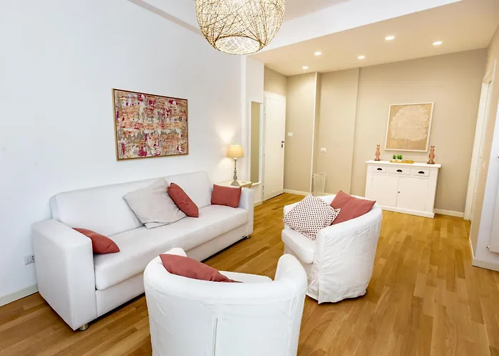 Noh Spacious Modern For 8 With 3 Bdr 2 Bathrooms Apartment