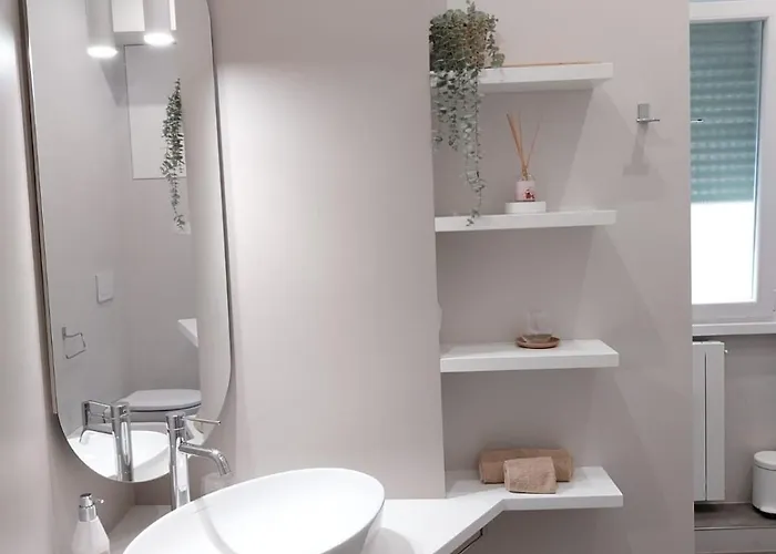 Noh Spacious Modern For 8 With 3 Bdr 2 Bathrooms Apartment Rom